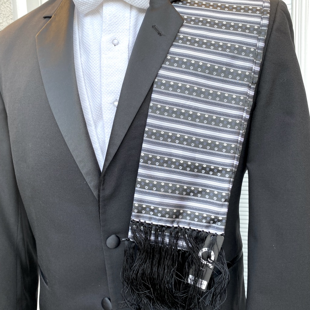 245 Nwt Brand Q Fancy Scarf